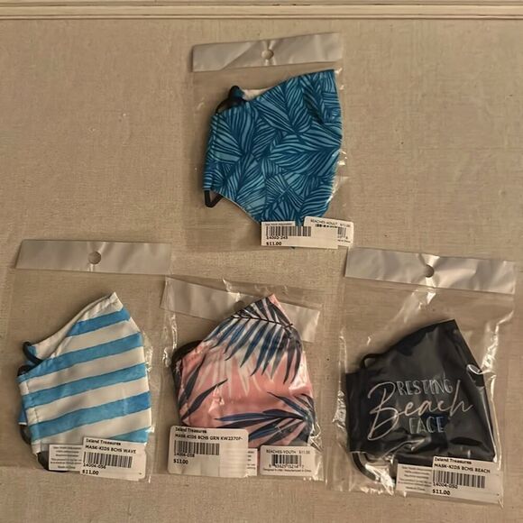 Beaches Resorts face masks set of 4 - 3 youth and 1 adult NWT - Picture 1 of 9